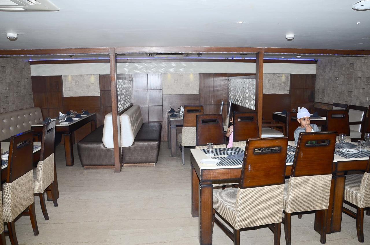 Hotel Opulence Pathankot Exterior photo